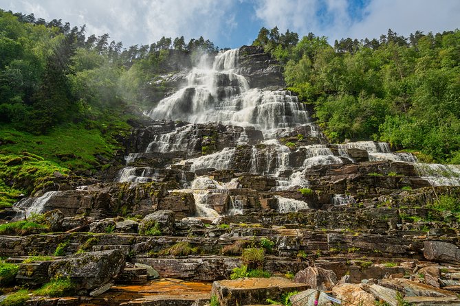 2-Day Round Trip from Bergen: THE GRAND SOGNEFJORD – fjords, waterfalls, glacier - Fjærland, Bøyabreen, and the Book Town, then back through Vik