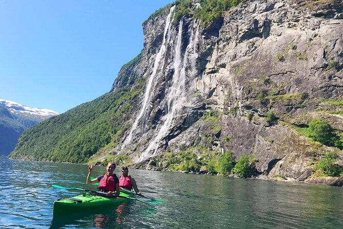2-Hour Guided Kayak Experience in Geiranger - Gear you get, gear you might not, and what to bring