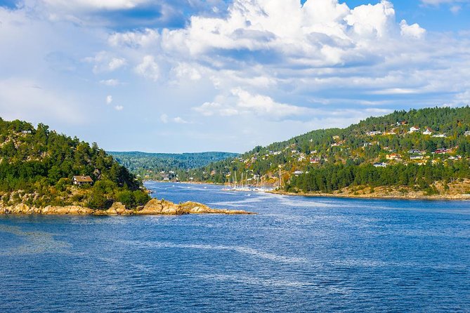 2-Hour Oslo Fjord Sightseeing Cruise by Sailing Ship - Staying warm on a traditional sailing ship (with blankets that actually help)