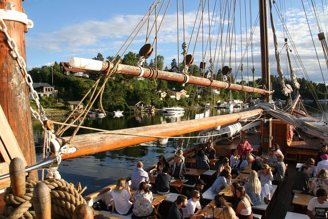 2-Hour Oslo Fjord Sightseeing Cruise by Sailing Ship - The bar, hot drinks, and how people use downtime on board