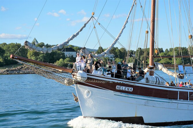 2-Hour Oslo Fjord Sightseeing Cruise by Sailing Ship - Getting to Rådhusbrygge 3 and boarding without stress