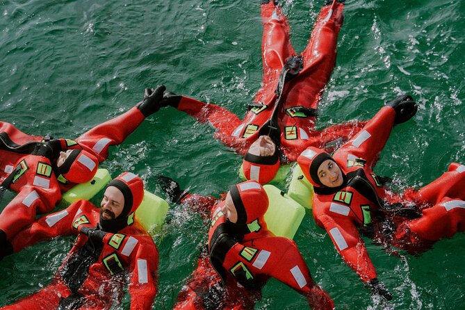 2 Hours Urban Arctic Floating Activity in the Harbours of Tromsø - What you wear and how to stay warm (without overthinking it)