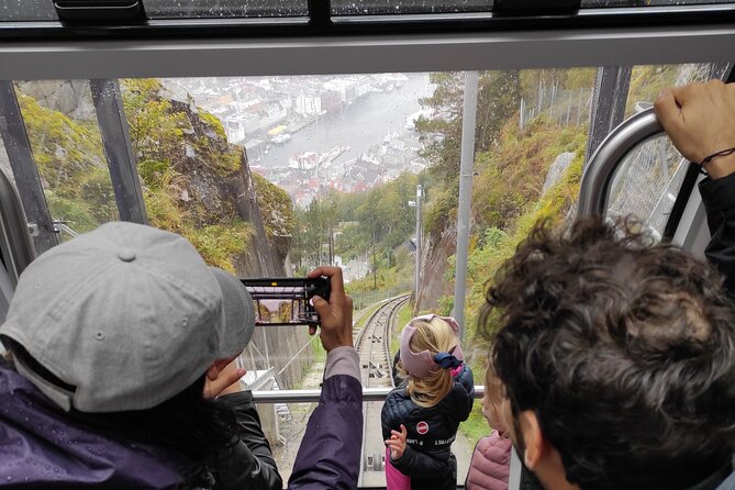 3-Hour Private Tour Hiked through the Bergen Mountains - The 3-hour hike experience above Bergen