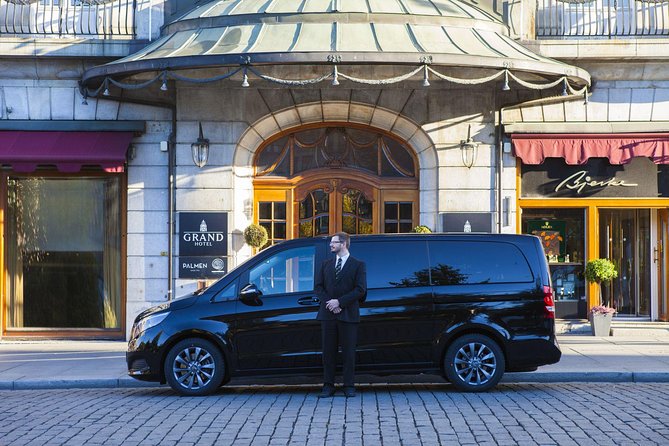 8 hours Full-Day Exclusive Oslo Tailormade Guided Limo Tour - Holmenkollen and Frognerseteren: Oslo’s Ski Culture and Food Break