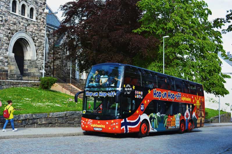Ålesund: 1-Day Hop-On Hop-Off Sightseeing Bus GrayLine - Why This Hop-On Bus Works So Well in Ålesund