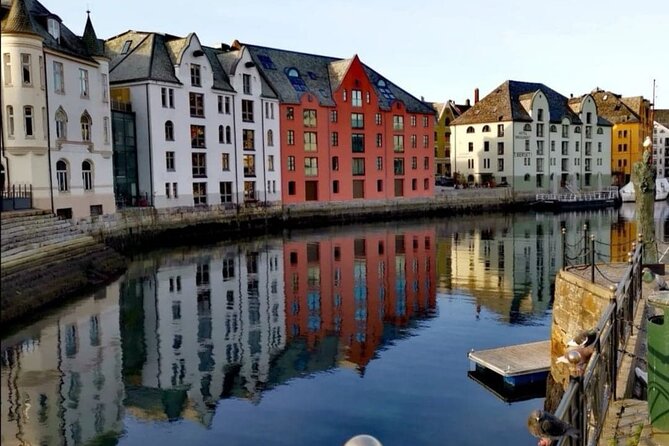 Ålesund-Aksla-Alnes-Giske-Sunnmøre museum 100 % Highlights 4.5 H - Ålesund in 4.5 Hours: the smart “first taste” route