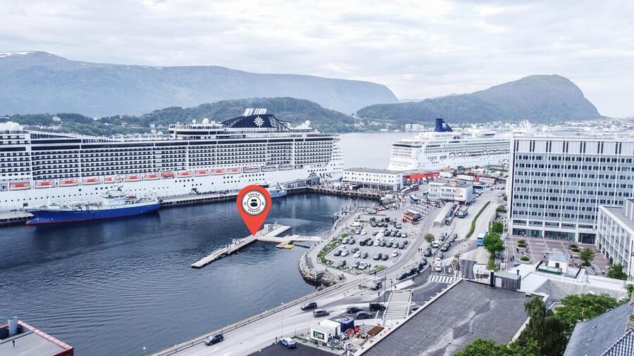 Ålesund: Archipelago Cruise - Food, drinks, and the comfort of MS Bruvik