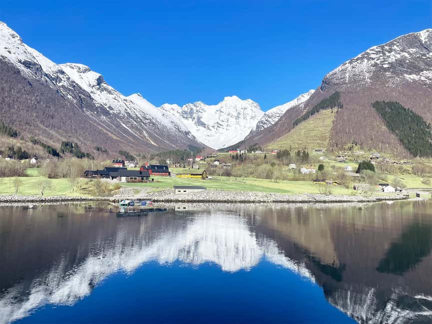 Ålesund: Fjord Tour with Lunch on MS Bruvik - Lunch Onboard: Soup, Bread, and How to Plan Your Hunger