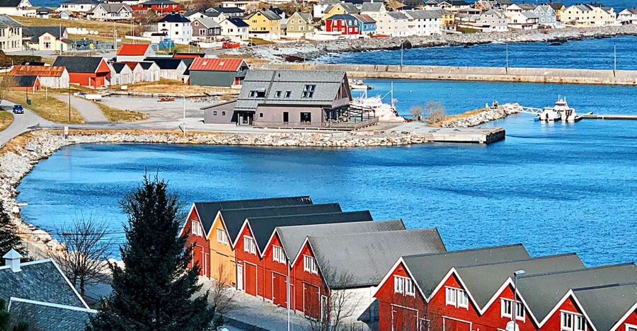 Alesund: Private Tour to the Viking Islands - The sub-sea tunnels: more than a drive, it’s the region’s storyline