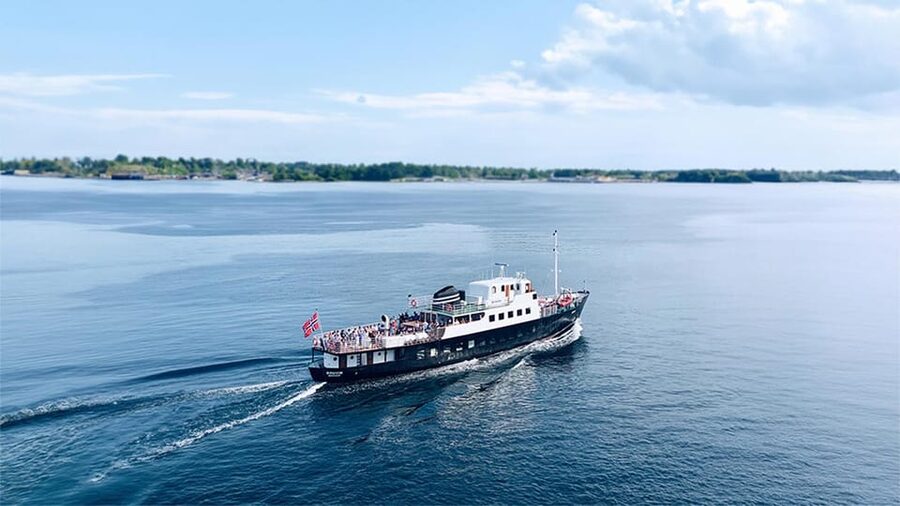 All About the Fjords, in one tour by boat & bus from Ålesund - Audio guide and live English help