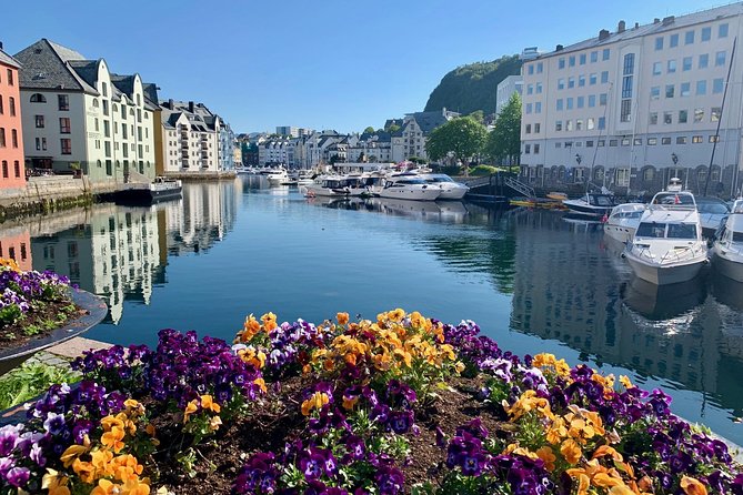 All Alesund Highlights in one tour - Sunnmøre Museum: farm life buildings from the Middle Ages onward