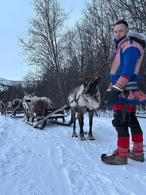 Alta: Reindeer Ride - Meeting the guides and getting ready at the main entrance