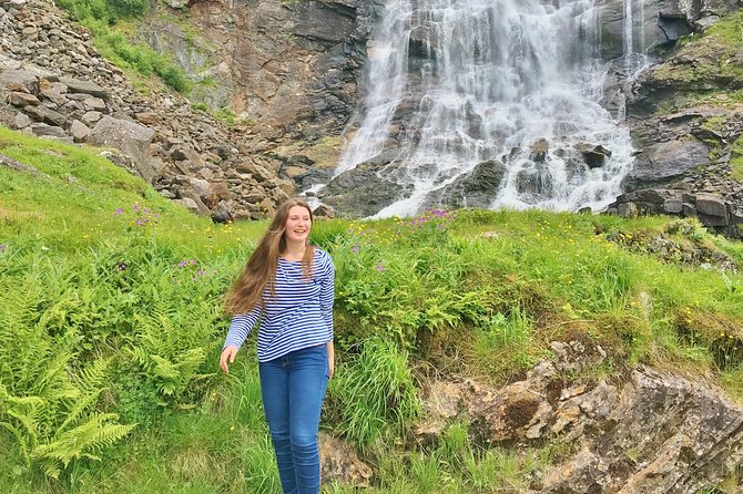 AMAZING HARDANGER FJORD: Private guided round trip from Bergen, 10 hours - Price and value: what $850.04 covers on this private day