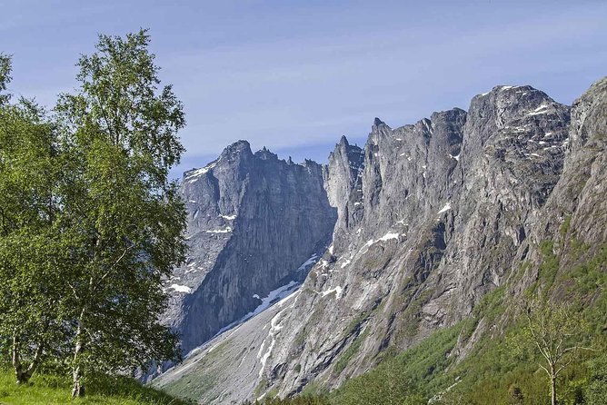 Andalsnes Shore Excursion: the Troll Road and Troll Wall - Troll Road in real time, and the 2024 Trollstigen closure twist