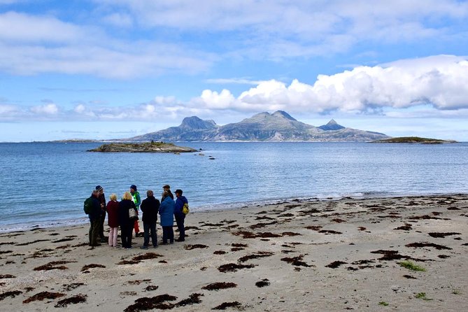 Arctic Coastal Walk - Ausvika strand: where the beaches steal the show