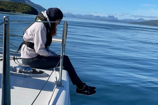 Arctic Fjordcruise & Safari in Tromso with Luxury Catamaran - Onboard comfort you will actually use: Wi-Fi, coffee, snacks, and warm suits