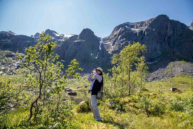Arctic Landscapes Hiking, Sightseeing & Snowshoeing Private Tour - What’s included, and what that means for your trip budget