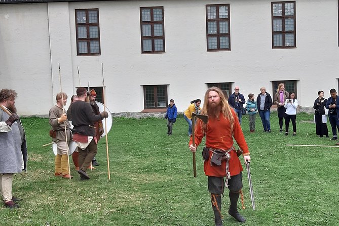 Art and Museum Tour of Oslo - Aker Brygge, Royal Palace area, and the 19th-century streets you pass on foot