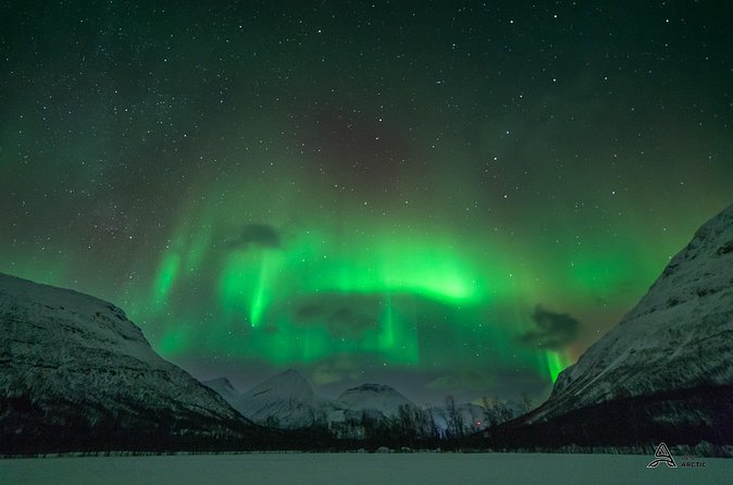 Aurora Safari Minibus, private locations all around the region - Photographing the lights with tripods and real camera tips