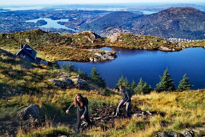 Bergen Classic Private hiking - Stop 1: Vidden Tursti, where the views arrive in stages