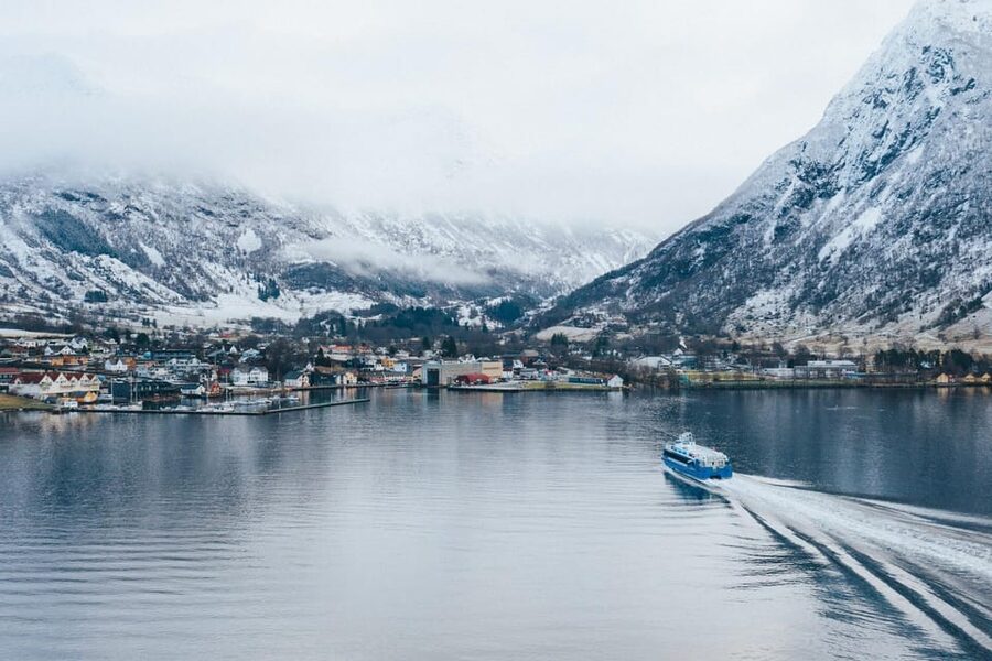 Bergen: Cruise to beautiful Rosendal by the Hardangerfjord - The return to Bergen: King Håkon’s Hall pass and getting back before dark