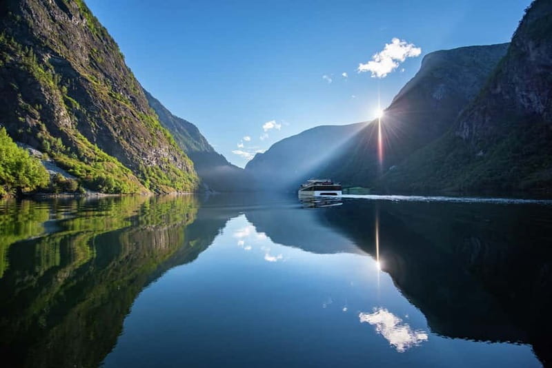 Bergen: Flam Railway, Viking Village Tour with Fjord Cruise - Flåm Village Time, Wooden Houses, and a Harbor Walk