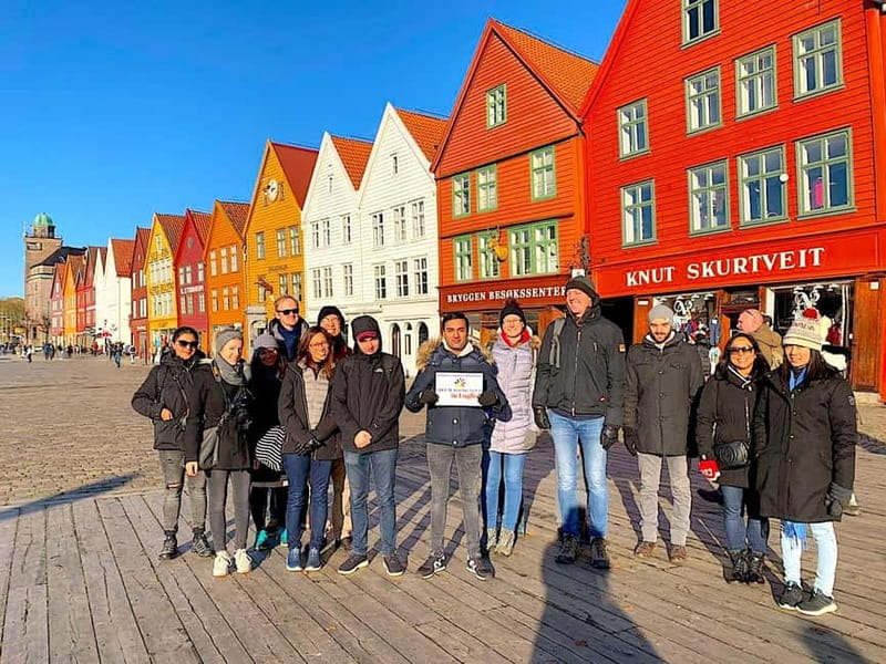 Bergen: Guided Walking Tour with Local Guide - Meeting at Torgallmenningen, and finding your guide without stress