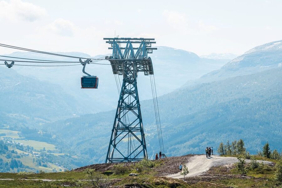 Bergen: Hardangerfjord, Voss Gondola & 3 Great Waterfalls - Who this tour fits best