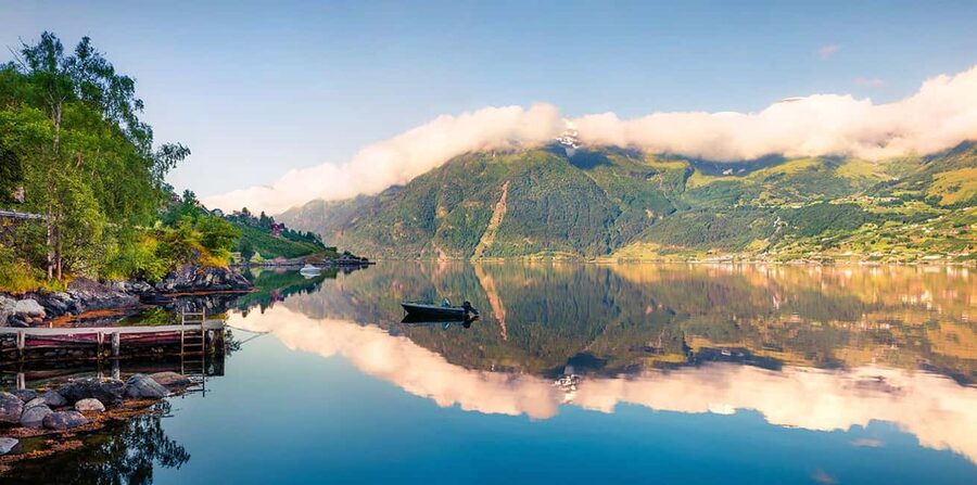 Bergen: Hardangerfjord & Waterfalls Bus Tour with Apple Pie - Waterfalls Along the Road: From Quick Stops to Steinsdalsfossen