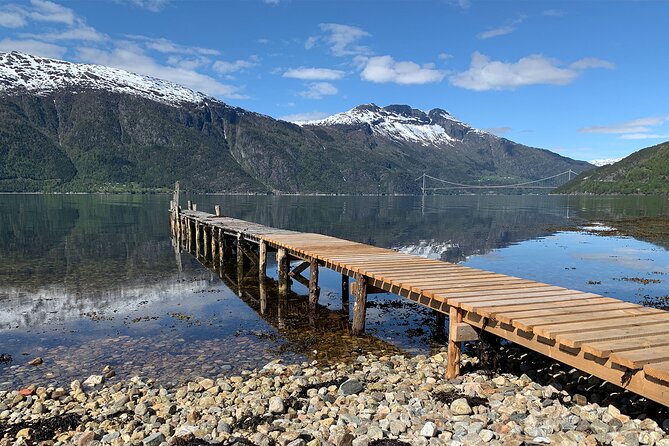 Bergen: Hardangerfjord, Waterfalls, Culture & Apple pie - Fossen Bratte: the Bride’s Veil, two ways to experience the power