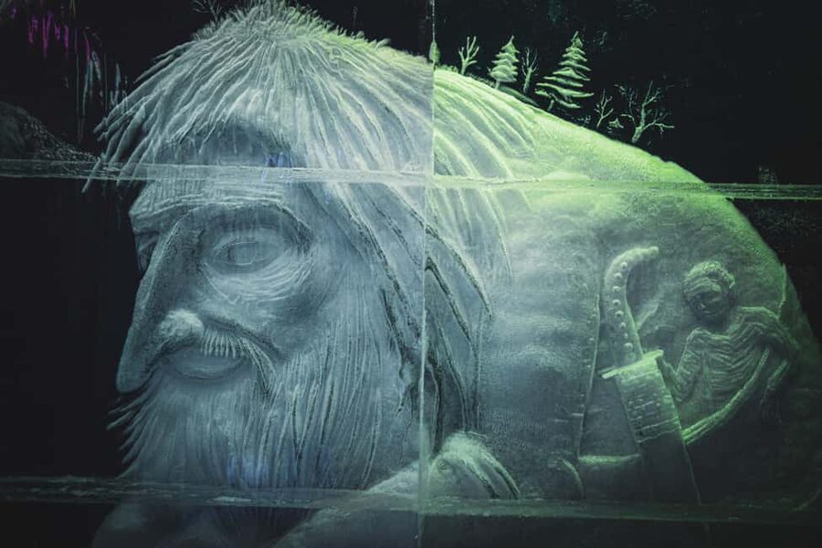 Bergen: Magic Ice Bar Entry Ticket with Welcome Drink - The Ice Art Gallery: Where the Sculptures Feel Like a Live Set