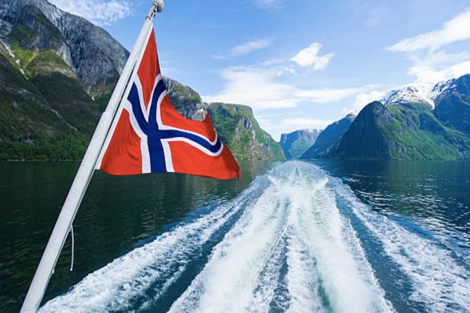Bergen: Mostraumen Fjord Cruise - Why a Mostraumen Fjord Cruise fits Bergen like a glove