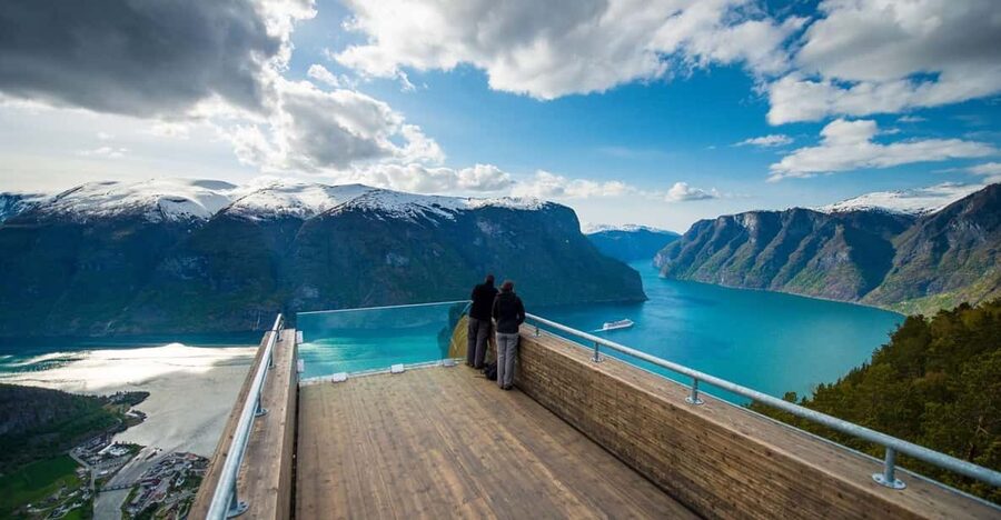 Bergen: Nærøyfjorden, Flåm, and Stegastein Guided Bus Tour - The Drive Between Stops: Why the Road Part Is Not Just Transit