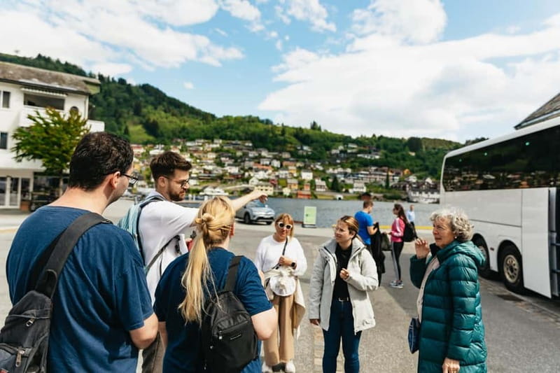 Bergen: Old Town and Waterfalls Guided Tour with Waffles - The Main Event: Walking Behind Steinsdalsfossen