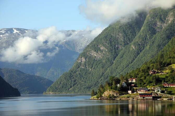 Bergen: Private Full-Day Roundtrip to Hardangerfjord with cruise - Key Things That Make This Hardangerfjord Day Work