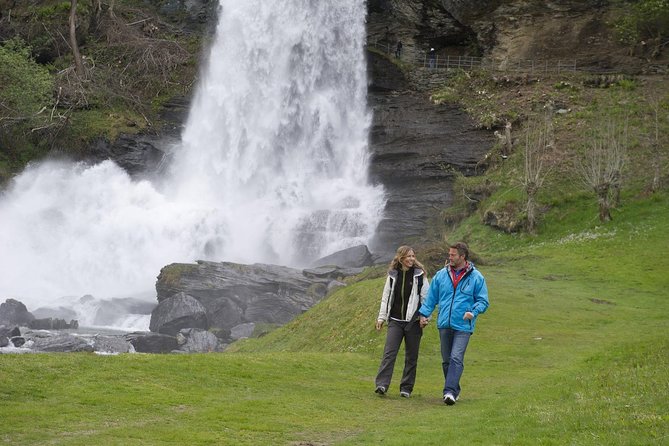 Bergen: Private Full-Day Roundtrip to Hardangerfjord with cruise - Hardanger Bridge Viewpoint and Crossing: One More Big Norway Moment