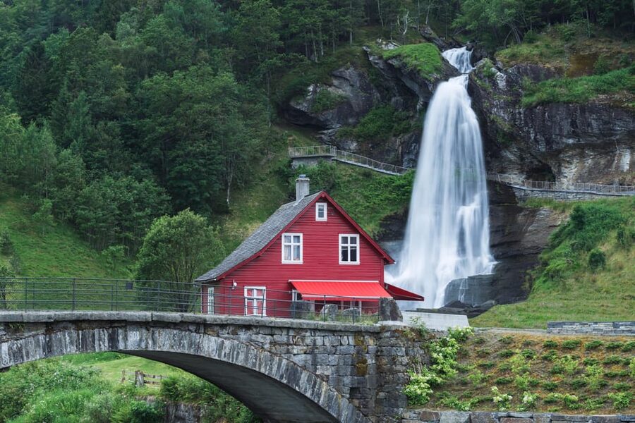 Bergen: Private Waterfalls and Wonders of Fjord Norway - Hardangerfjord: Norway’s long fjord payoff