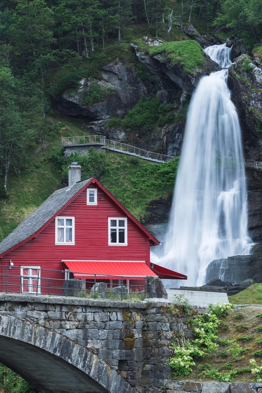 Bergen: Private Waterfalls and Wonders of Fjord Norway - A 10-hour Bergen day that feels like Norway’s greatest hits