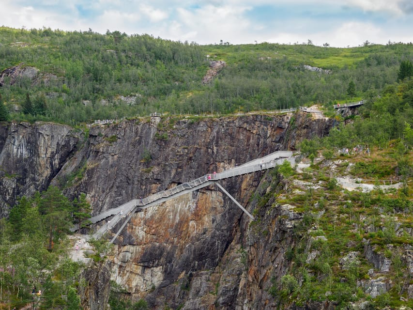 Bergen: Private Waterfalls and Wonders of Fjord Norway - Skjervsfossen and the first waterfall pull-off