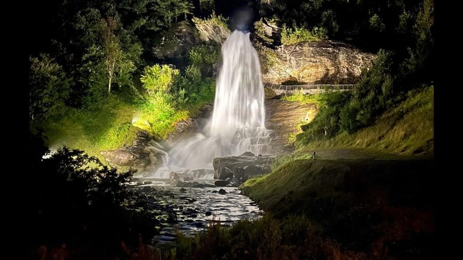 Bergen: Private Waterfalls and Wonders of Fjord Norway - The Bergen pickup and why private matters here