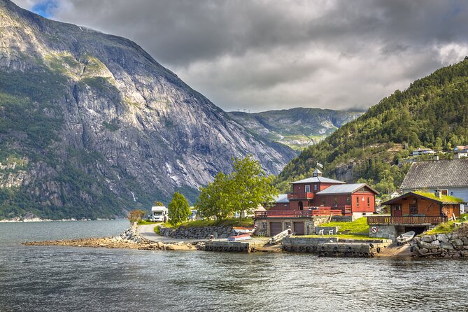 Bergen : Private Waterfalls and Wonders Tour in Norway - Voringsfossen: valley views plus viewing platforms that keep you moving