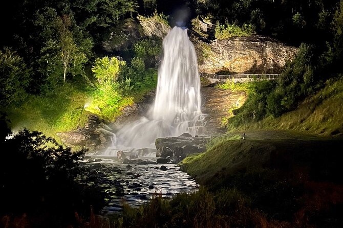 Bergen : Private Waterfalls and Wonders Tour in Norway - Vossevangen: a calm lakeside break before the waterfalls