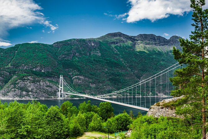 Bergen: The Power of Vøringsfossen – our most iconic waterfall - Dale Outlet on the way back: a small stop that makes the ending easier