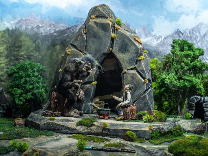 Bergen: Troll Museum Entry Ticket + audio guide - Arriving at Øvre Dreggsallmenningen: get oriented fast