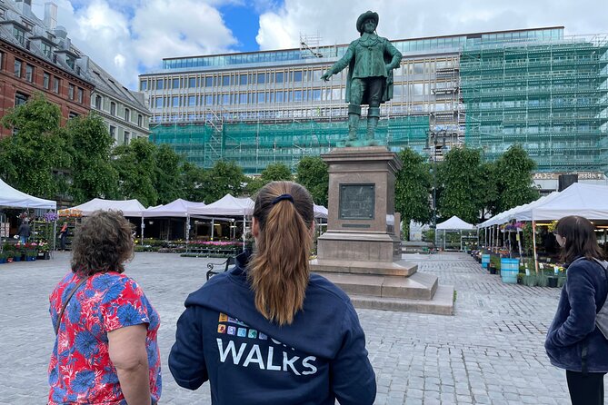 Best of Oslo Guided Walking Tour - Meeting at University Square by the Faculty of Law Steps