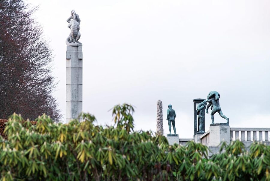Best of Oslo: Walking Tour with a local guide - How the guide explains Norway: style of life and food traditions