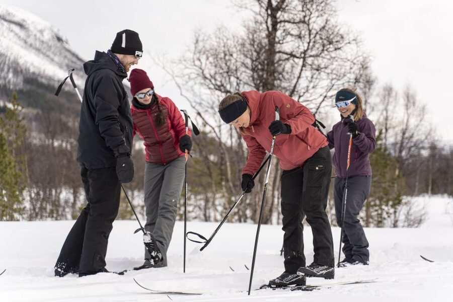 Breivikeidet: Cross-Country Skiing & Husky Visit - Lavvu warm-up: cake, hot drinks, and a Sami tent break