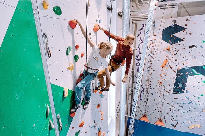 Climbing in Mørkvedhallen Klatresenter - Key Things You’ll Notice at Mørkvedhallen Klatresenter