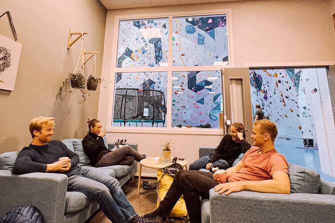 Climbing in Mørkvedhallen Klatresenter - Your 3-Hour Climbing Plan With Autobelay Safety