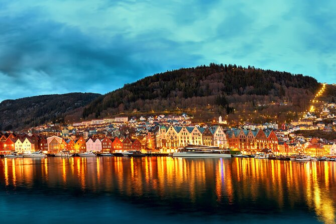 Discover Bergen on Foot and Boat - A short walk and a real payoff: how this tour gives you bearings fast